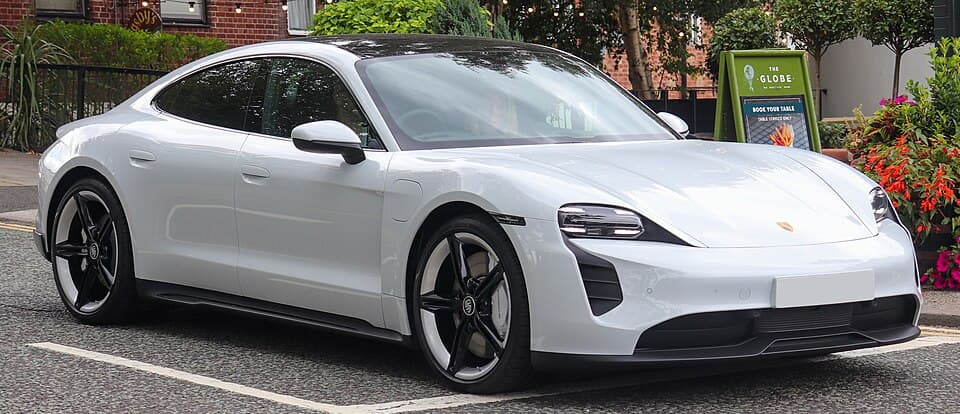 Porsche Taycan Cross Turismo